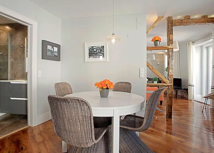 Apartment Duke By Interhome Lisbon